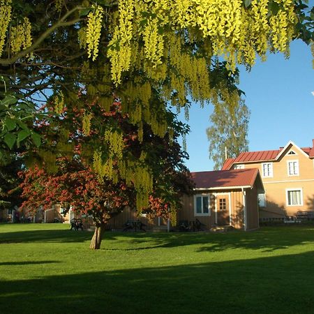 Hotel Gaestgard Christiansund à Eckero Extérieur photo