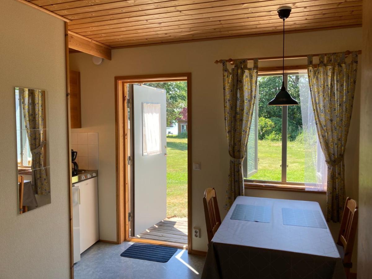 Hotel Gaestgard Christiansund à Eckero Extérieur photo