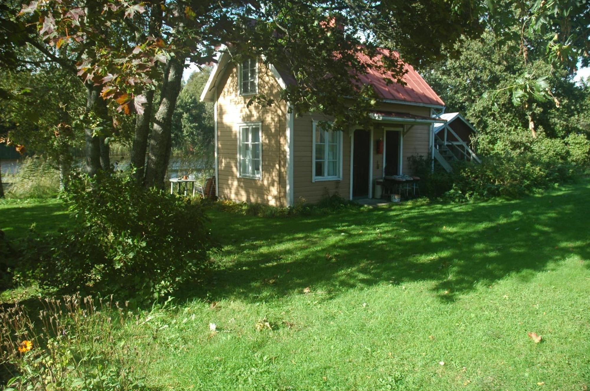 Hotel Gaestgard Christiansund à Eckero Extérieur photo